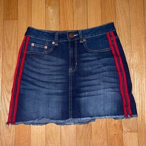 Jean skirt with red stripes